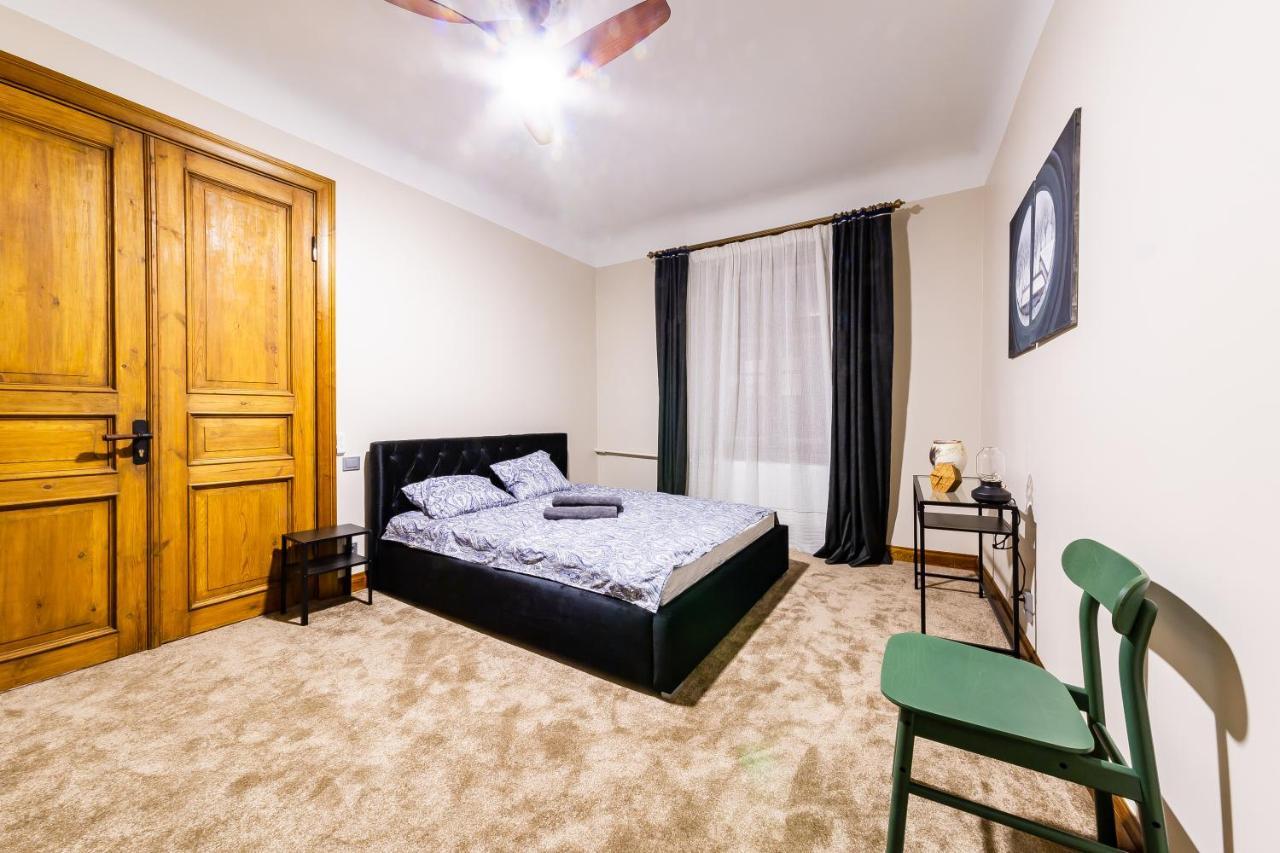 Gourmet Storie'S Ap 68Sqm Renovated Free Parking Apartment รีกา ภายนอก รูปภาพ