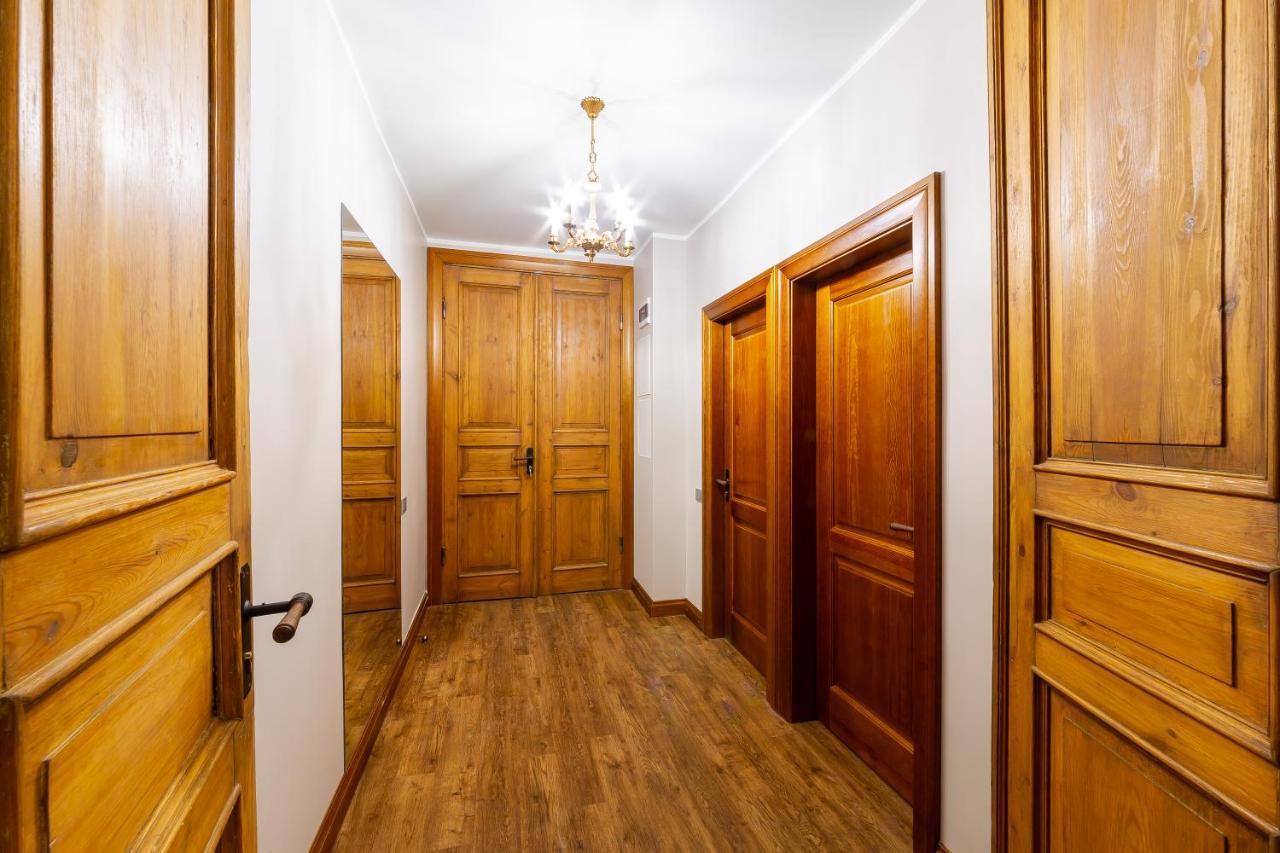 Gourmet Storie'S Ap 68Sqm Renovated Free Parking Apartment รีกา ภายนอก รูปภาพ