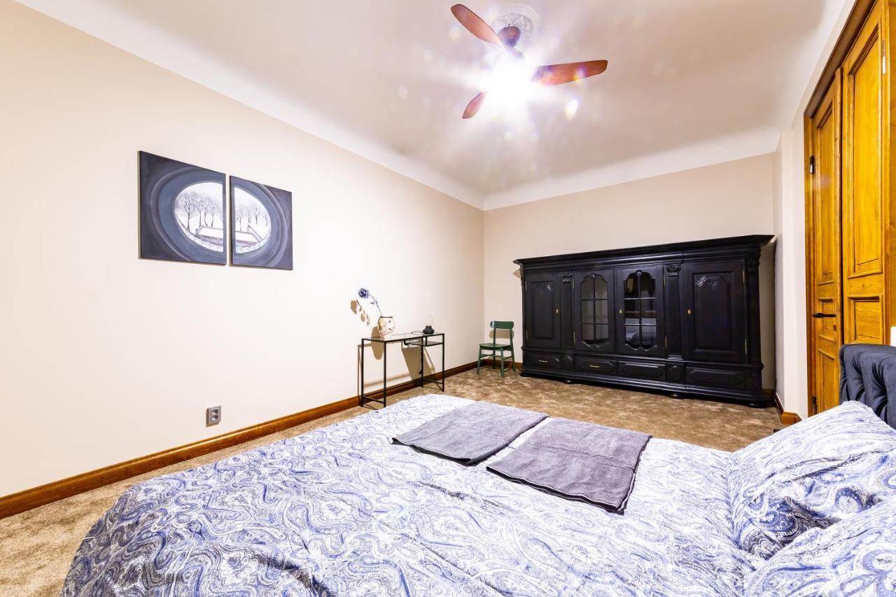 Gourmet Storie'S Ap 68Sqm Renovated Free Parking Apartment รีกา ภายนอก รูปภาพ